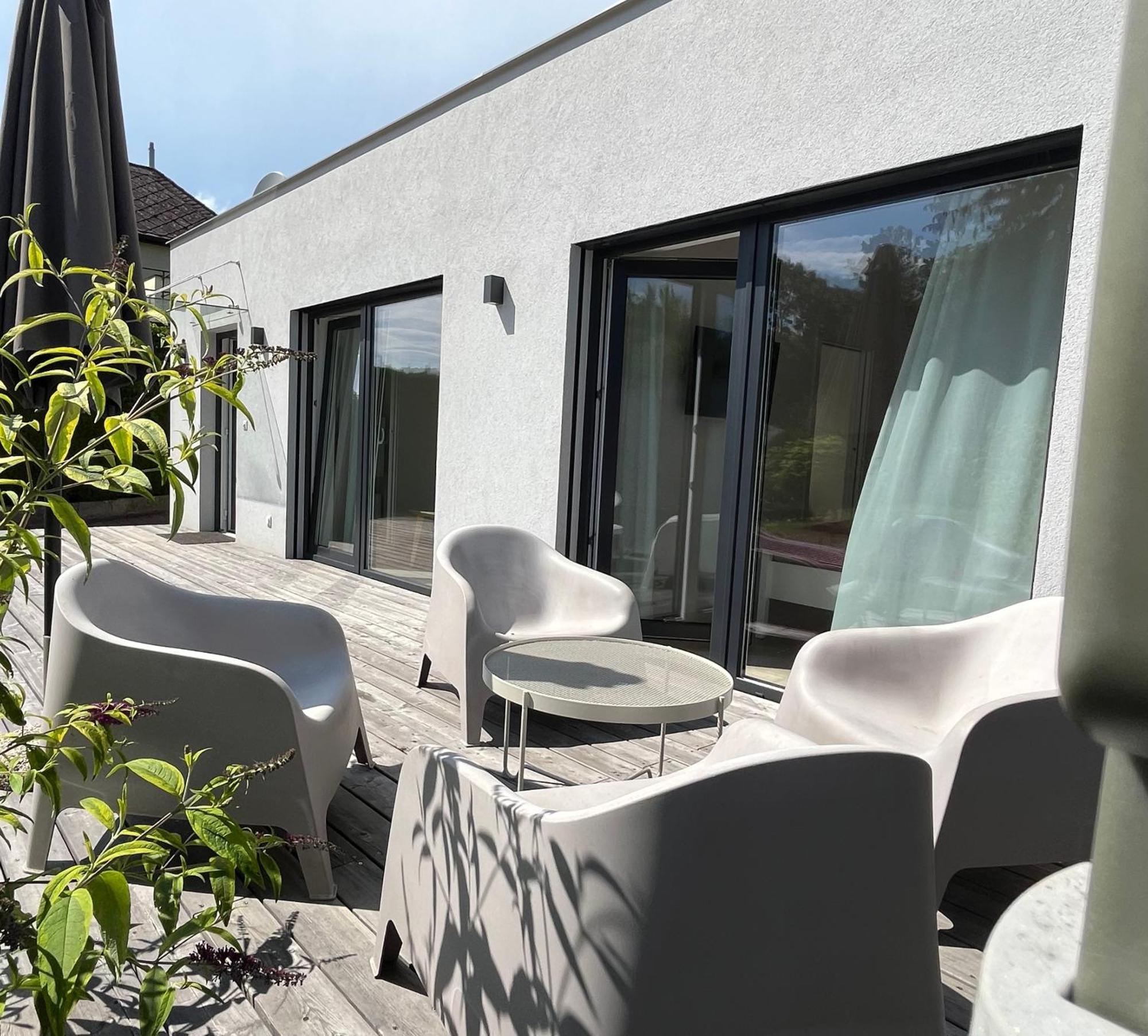 Red Travel Apartment Dvůr Králové nad Labem エクステリア 写真